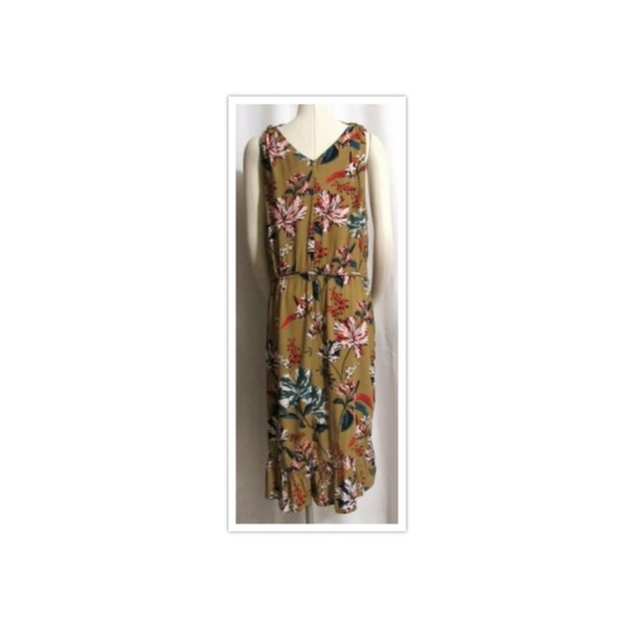 NEW Plus A NEW DAY Tan Floral Faux Wrap Dress 3X - Picture 4 of 6